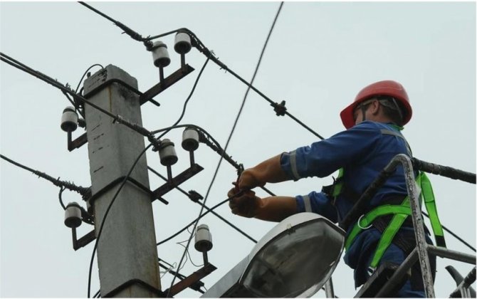 Biləsuvar şəhərində və iki kəndində elektrik xətləri yenilənir