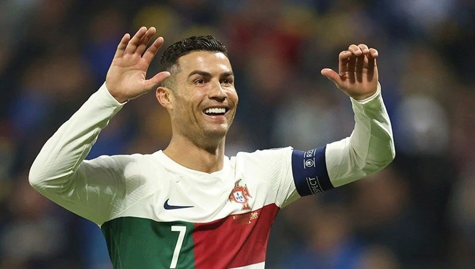 Ronaldonun 39 yaşı tamam olur