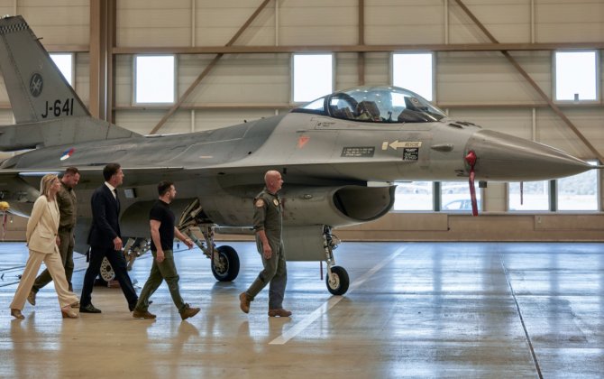 Niderland Ukraynaya daha 6 ədəd F-16 qırıcısı verəcək