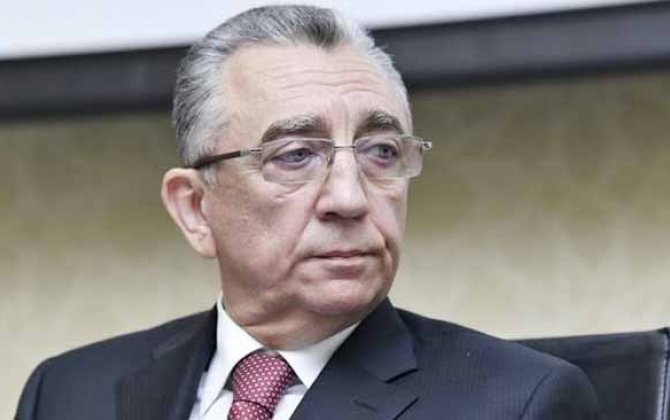 Eldar Əzizov səs verib