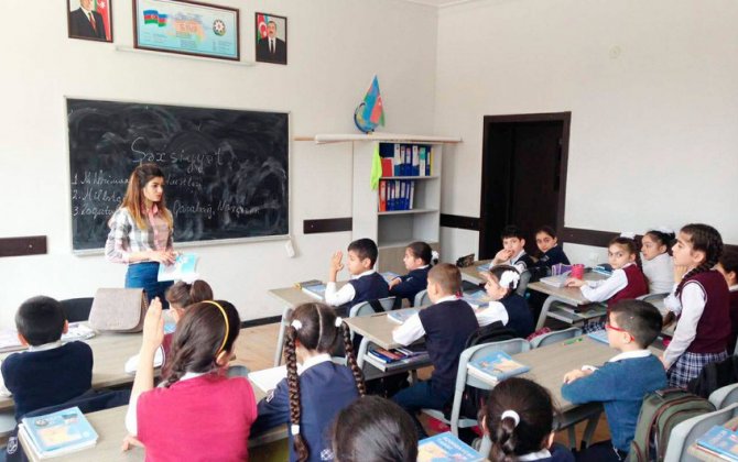 Şagirdlərin davranış pozuntusu: Tərbiyə işi ilə kim məşğul olmalıdır? - AÇIQLAMA + FOTO