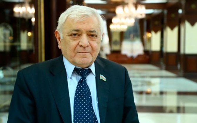 Mənə “xalq yazıçısı” adı versələr... – Aqil Abbas