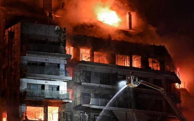 В Валенсии после пожара в доме пропавшими числятся до 15 человек