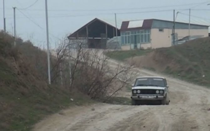 Жители Агдамского района жалуются на плохое состояние местной дороги - ВИДЕО