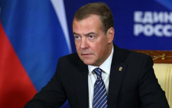 Medvedev: “Almaniya Rusiya ilə müharibəyə hazırlaşır”
