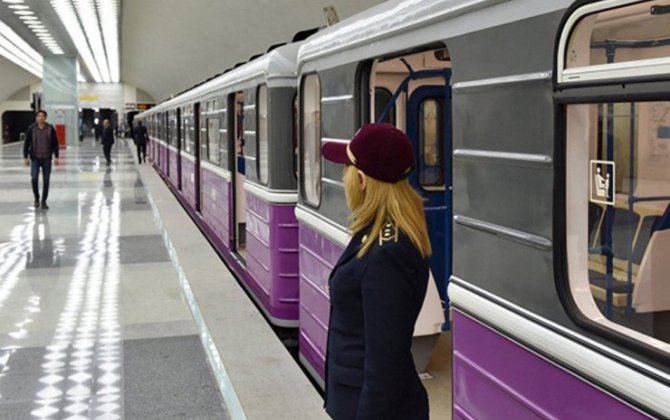 Metroda oğurluq edən kişi və qadın saxlanılıblar