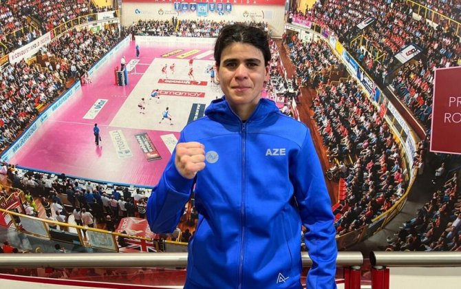 Boksçumuz vyetnamlı rəqibini məğlub etdi