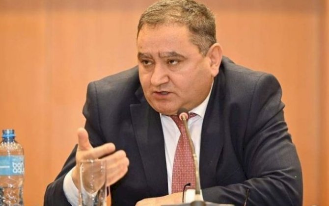 “Məktəblərdə attestat qiymətləri şişirdilir, bacarıqsız kadrlar vəzifəyə təyin olunur”