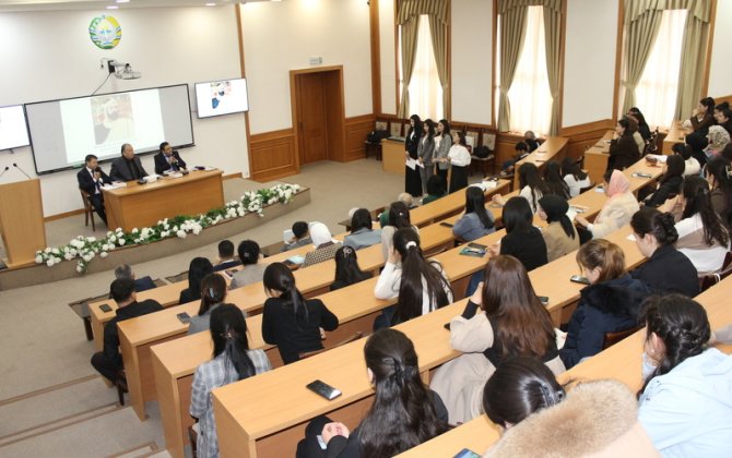“Qılınc və qələm” romanının özbək dilində nəşrinin təqdimatı keçirilib - FOTO