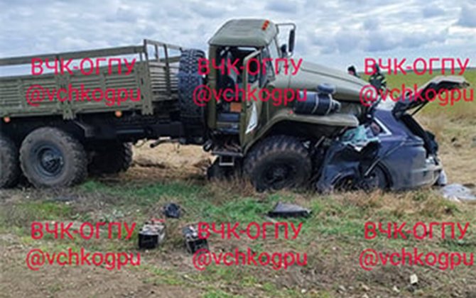 Krımda hərbi yük maşını Rusiyanın sabiq top-məmurunun avtomaşınını əzib