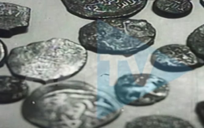 Архивные кадры: обнаруженные в Азербайджане старинные монеты - ВИДЕО