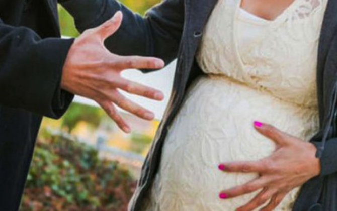 Женщина, которую во время беременности пытал сожитель, отозвала жалобу