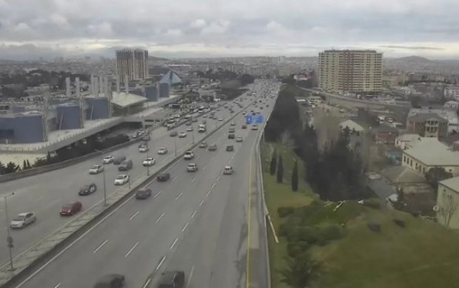 Hazırda paytaxtın mərkəzi küçə və prospektlərindəki yollarda vəziyyət necədir? - FOTO