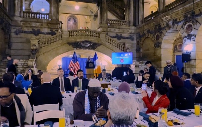 Nyu-York meri iftar ziyafəti təşkil etdi… Xörəklər türk restoranından…-İBRƏTAMİZ-FOTOLAR