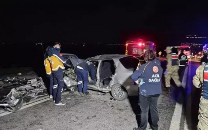 Türkiyədə ağır yol qəzası: 2 ÖLÜ, 6 YARALI - VİDEO