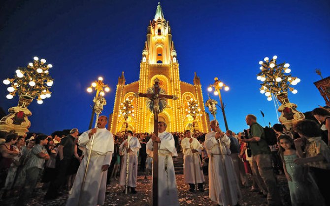 Bu gün Katoliklər Pasxa bayramını qeyd edirlər