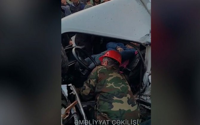 FHN: Qobustanda ağır yol qəzasında yaralanan şəxs xilas edilərək təcili yardıma təhvil verilib