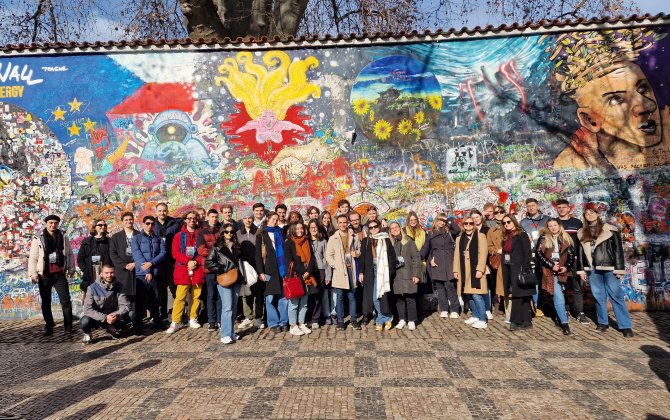 BDU tələbəsi Praqada Qış Hüquq Məktəbində iştirak edib - FOTO