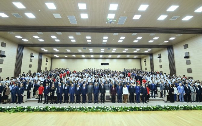 В Баку состоялась церемония открытия XIII Республиканского конкурса «Учёные будущего» - ФОТО