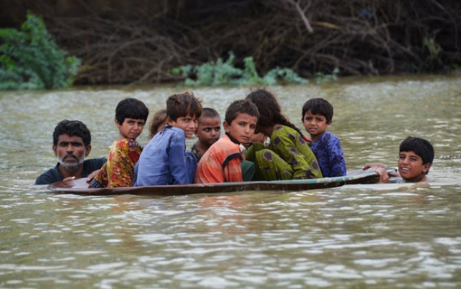 СМИ: В результате проливных дождей в Пакистане погибли 65 человек
