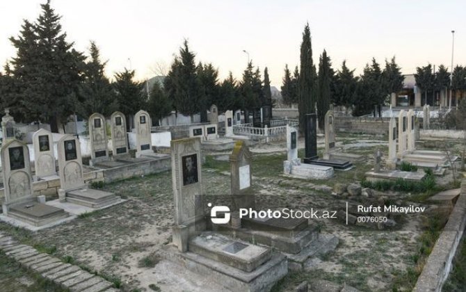 В Хачмазском районе женщина пыталась покончить с собой на могиле брата
