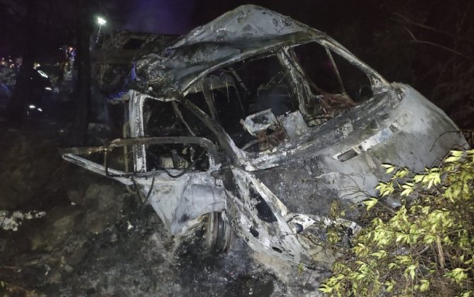 В Турции сгорел автобус, 3 пассажира погибли