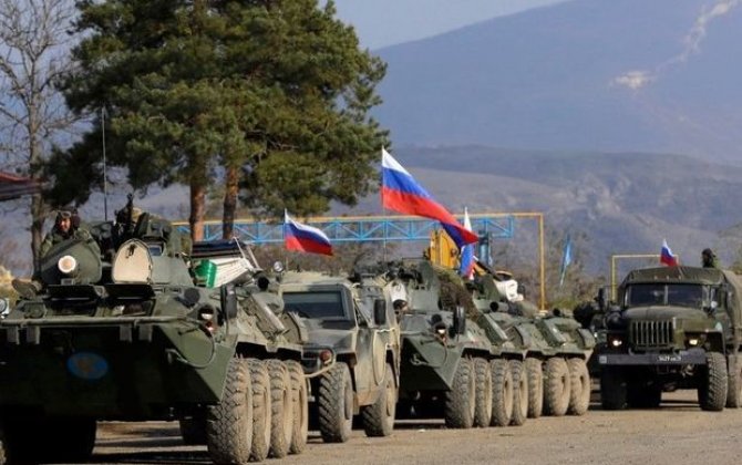 Автоколонна российских миротворцев направилась в Армению - ВИДЕО