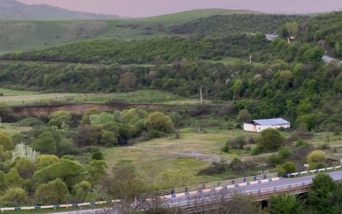 Территория вокруг моста, который будет передан Азербайджану на газахском направлении, очищена от мин