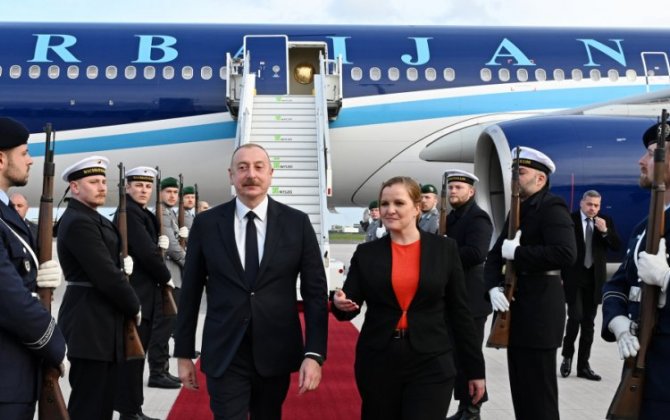 Ильхам Алиев прибыл с рабочим визитом в Германию - ФОТО