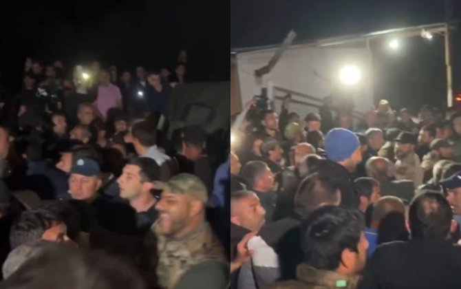 В Тавушской области Армении произошла стычка между демонстрантами и полицейскими - ВИДЕО