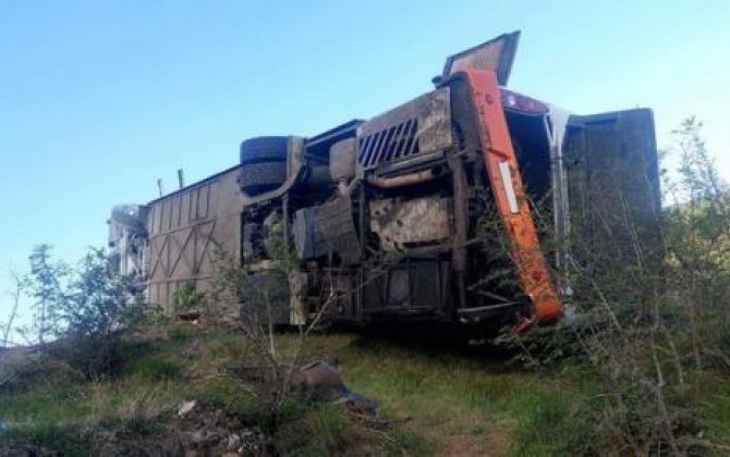 Автобус из Ирана попал в ДТП в Армении, есть погибшие и пострадавшие- (фото)