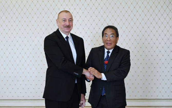 Президент Ильхам Алиев принял главу Сената Парламента Малайзии - ФОТО