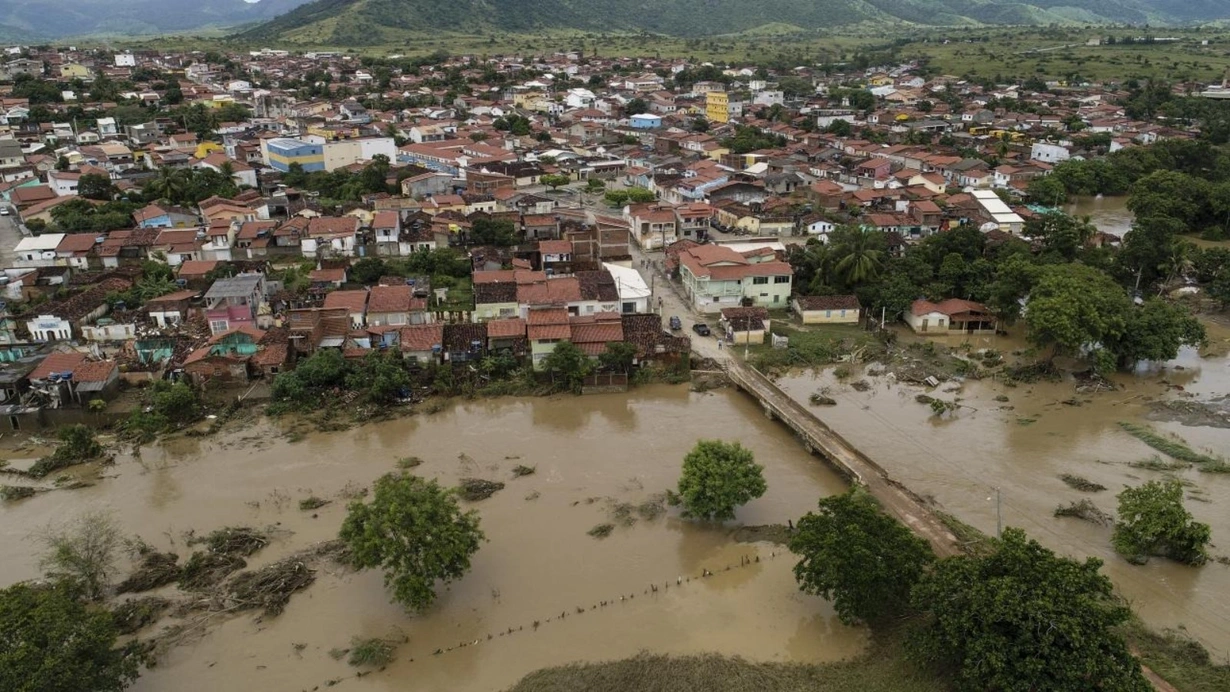 Braziliyada daşqın: 10 nəfər ölüb, 21 nəfər itkin düşüb 