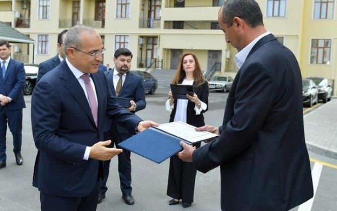 Neftçilərə yeni mənzillər təqdim edilib - FOTO