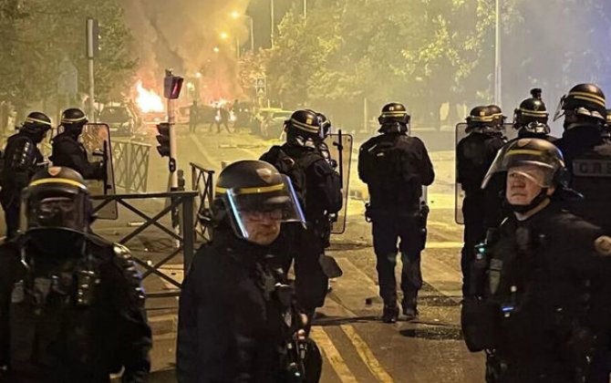 В Берне 11 полицейских пострадали при пресечении беспорядков