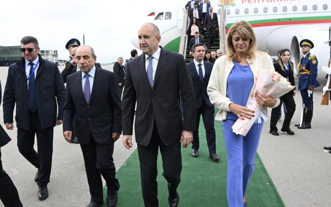 Президент Болгарии прибыл в Азербайджан