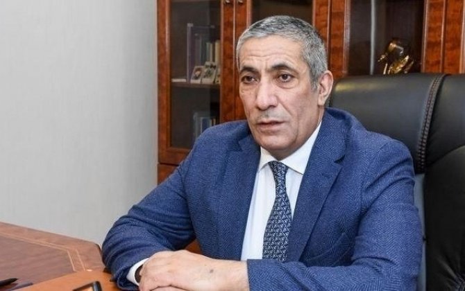 Siyavuş Novruzovun jurnalistlərə ev təklifi - kim nə deyir? 