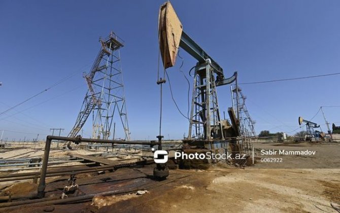 Aprel ayında qlobal neft hasilatı kəskin azalıb