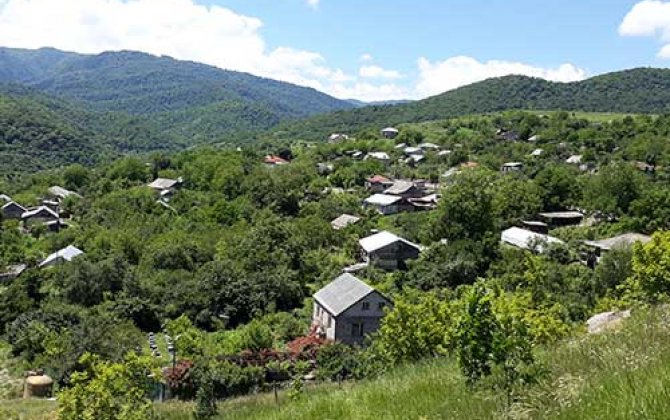 Qriqoryan bu kəndin 25 hektar torpağının Ermənistan ərazisində qaldığını təsdiqlədi...