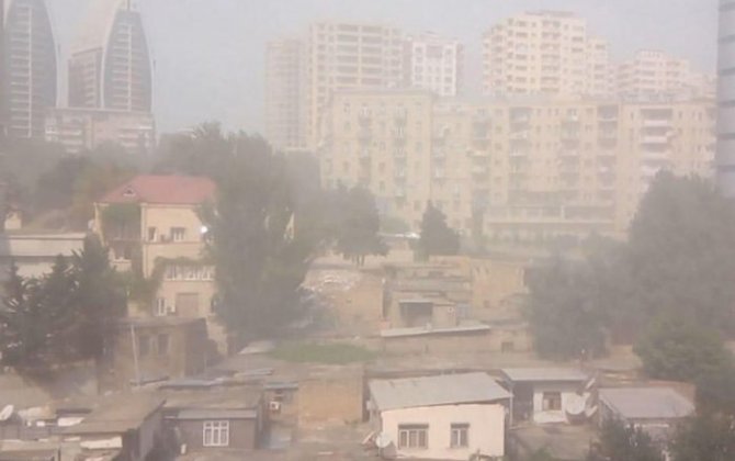 В столичном воздухе наблюдается повышенное содержание пыли