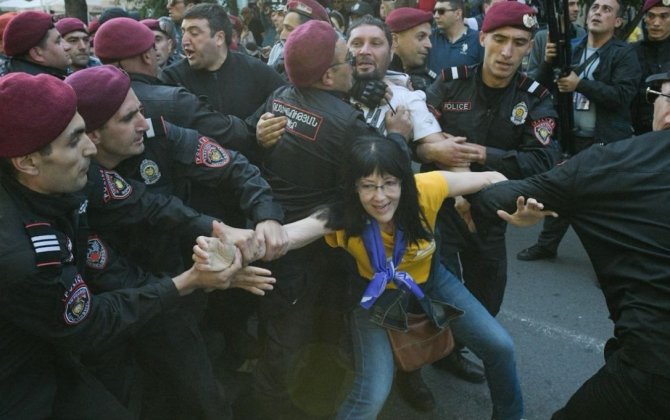 Все смешалось в Армении: около 300 задержанных-(обновлено, видео)