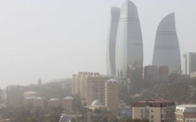 Эколог рассказал, откуда пришла пыль в Азербайджан