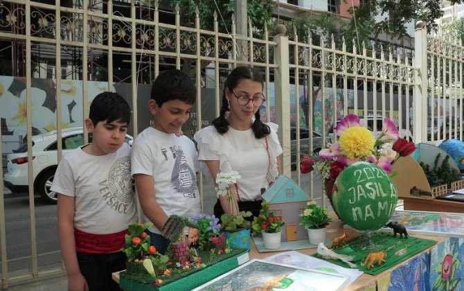 “Yaşıl dünya naminə həmrəylik ili”nə həsr olunmuş inklüziv sərgi təşkil olunub - FOTO