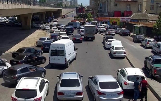 Bakının bir küçəsi bağlıdır - SƏBƏB