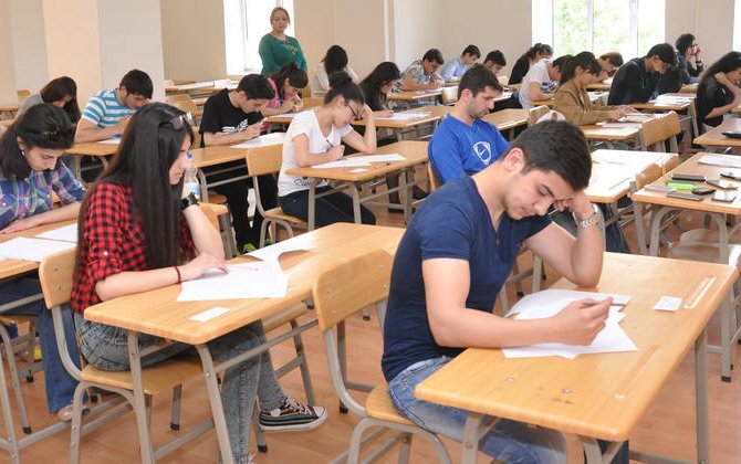 Более 18 тыс. абитуриентов в Азербайджане сдадут дополнительный экзамен по двум предметам