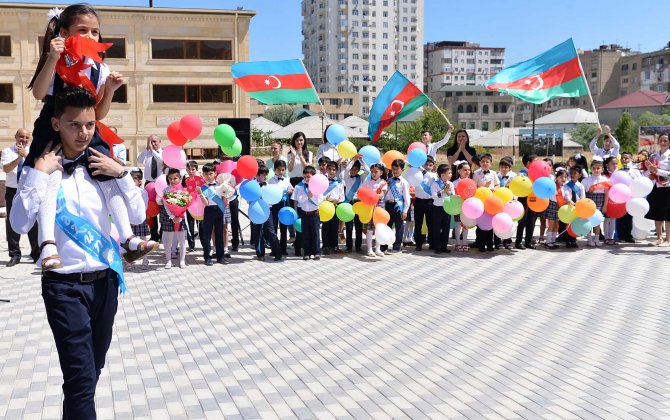 Məktəbi bitirən şəhid övladları… – FOTOLAR