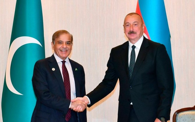 Шахбаз Шариф позвонил президенту Ильхаму Алиеву