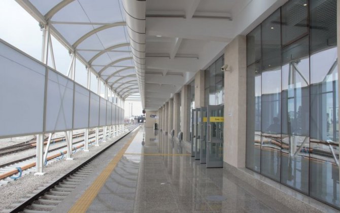 Bakı metrosunun bir stansiyasında hərəkət cədvəli yeniləndi