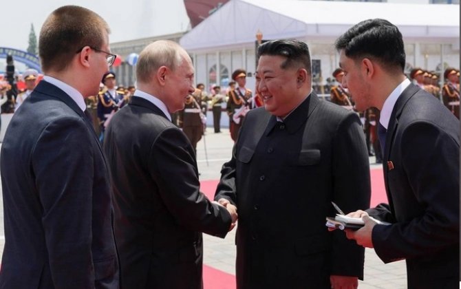 Putin Kim Çen Ina avtomobil hədiyyə etdi