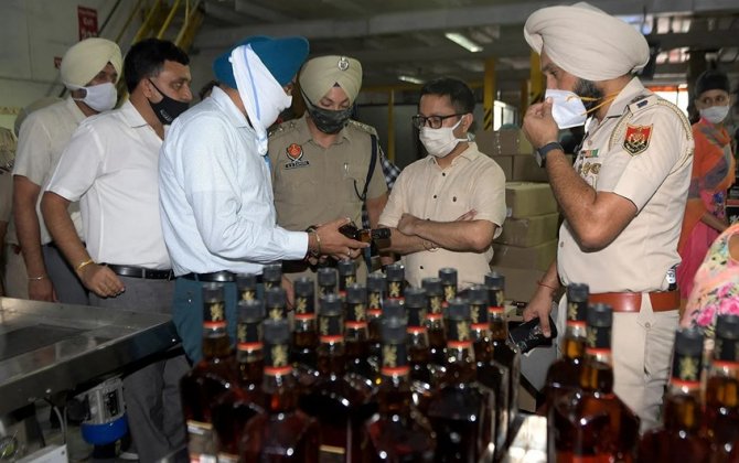 Не менее 10 человек погибли на юге Индии из-за контрафактного алкоголя